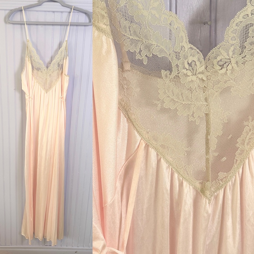 *sold* Light Pink 70s Val Mode